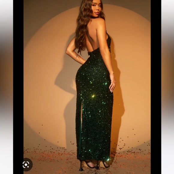 FASHION NOVA DRESS - Picture 4 of 5